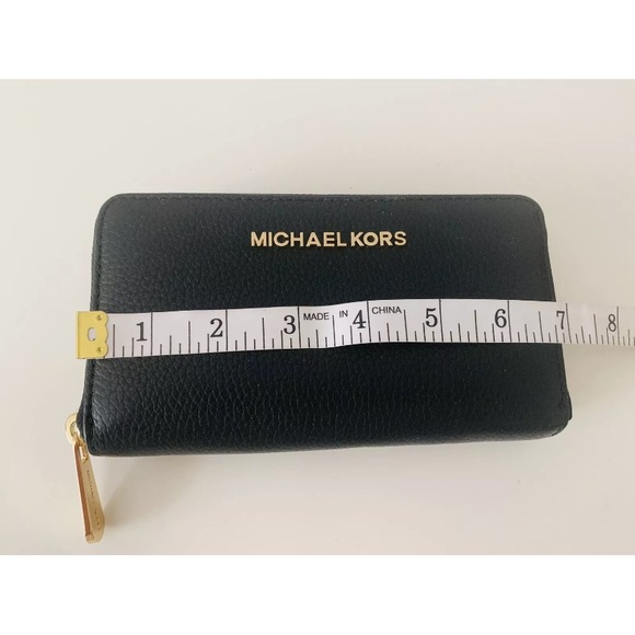 Michael Kors Genuine Leather Jet Set Zip Around Wallet Black Gold Tone Hardware - Picture 10 of 10
